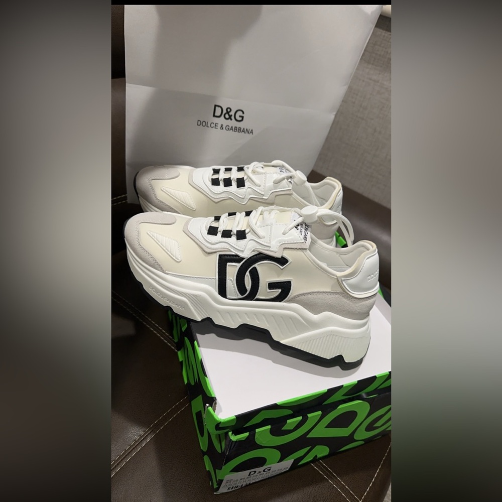 Dolce & Gabbana Cream and Black Sneakers (Brand New copy) size 42 …